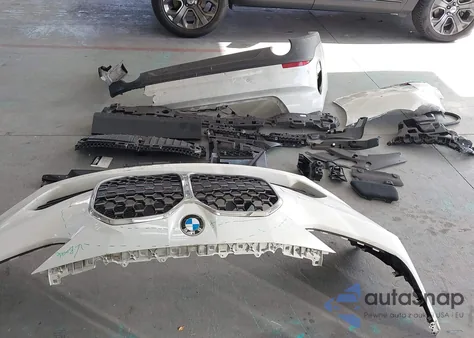 2022 BMW 430I Gran Coupe z USA, uszkodzony, nr VIN WBA63AV05NFM68694